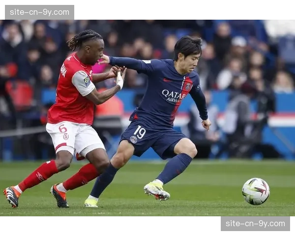 巴黎圣日耳曼4-1大胜兰斯，姆巴佩完成帽子戏法